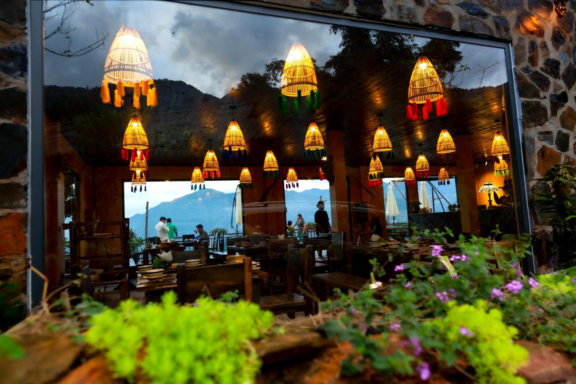 Black Ship Sapa Exterior photo